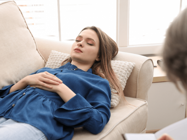 Hypnose thérapeutique : une méthode brève, efficace et très puissante Hypnose thérapeutique : une méthode brève, efficace et très puissante