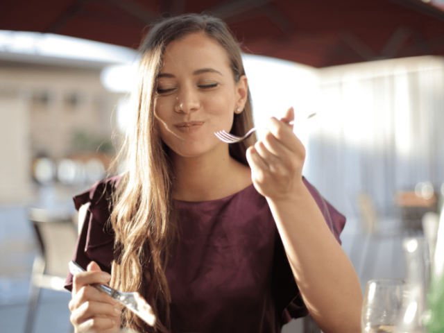 Peut-on gérer sa relation à la nourriture avec l’Hypnose? Comment ça fonctionne? 