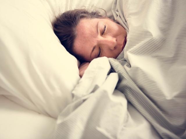 Retrouver un sommeil serein grâce à l’hypnose thérapeutique 